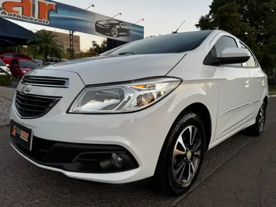 CHEVROLET ONIX 1.0 MPFI LT 8V FLEX 4P MANUAL CHEVROLET ONIX 1.0 MPFI LT 8V FLEX 4P MANUAL