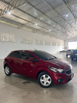 CHEVROLET ONIX 1.4 MPFI LTZ 8V FLEX 4P AUTOMÁTICO CHEVROLET ONIX 1.4 MPFI LTZ 8V FLEX 4P AUTOMÁTICO