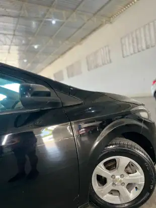 CHEVROLET-ONIX-2018