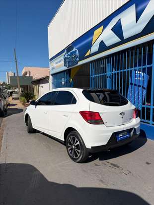 CHEVROLET-ONIX-1.4 MPFI LTZ 8V FLEX 4P MANUAL CHEVROLET-ONIX-2013