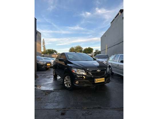 CHEVROLET-PRISMA-2014
