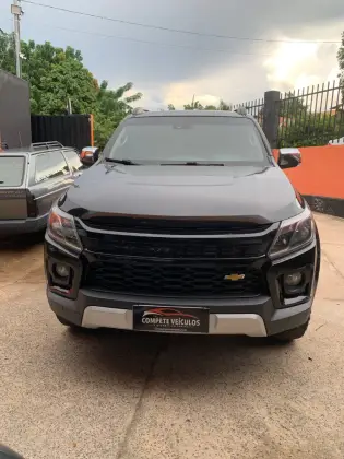 CHEVROLET S10 2.8 16V TURBO DIESEL HIGH COUNTRY CD 4X4 AUTOMÁTICO