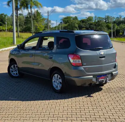 CHEVROLET-SPIN-2013