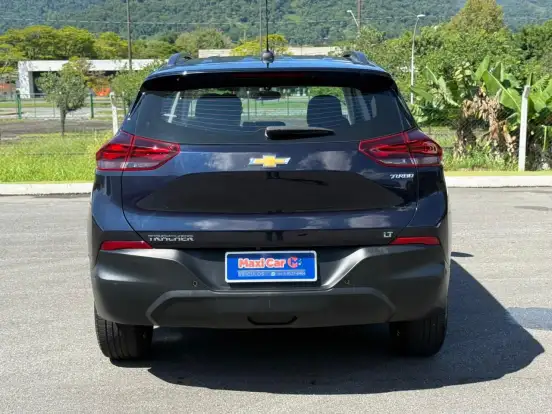 CHEVROLET-TRACKER-2023