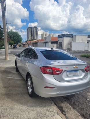 CHEVROLET-CRUZE-2018