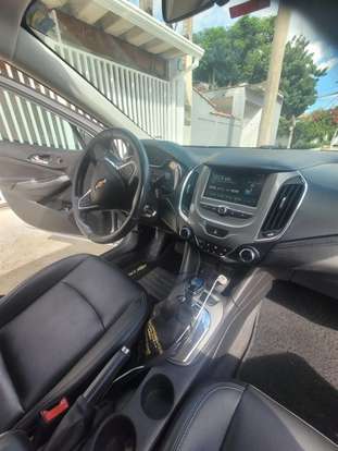 CHEVROLET-CRUZE-2018