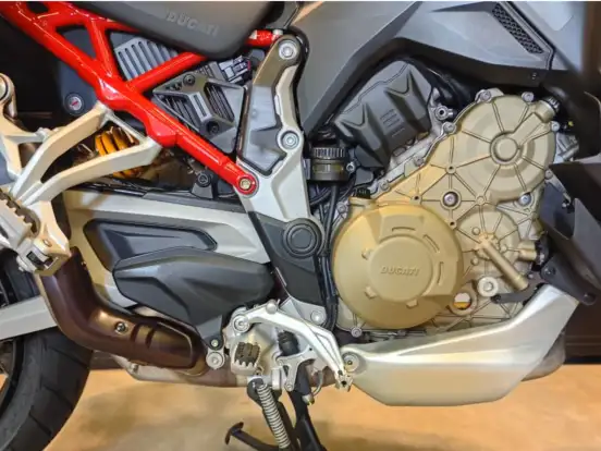 DUCATI-MULTISTRADA 1200 V4 S DUCATI-MULTISTRADA 1200 V4 S-2022