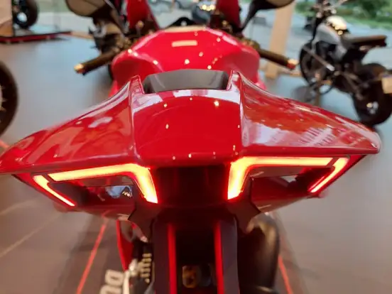 DUCATI-PANIGALE V4 DUCATI-PANIGALE V4-2026