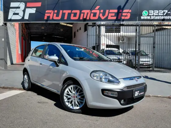 FIAT PUNTO 1.6 ESSENCE 16V FLEX 4P MANUAL