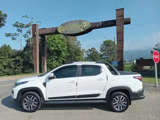 FIAT-STRADA-2023