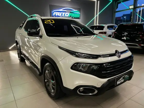 FIAT TORO 2.4 16V MULTIAIR FLEX VOLCANO AT9 FIAT TORO 2.4 16V MULTIAIR FLEX VOLCANO AT9