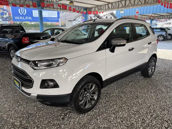 FORD ECOSPORT 1.6 FREESTYLE 16V FLEX 4P MANUAL FORD ECOSPORT 1.6 FREESTYLE 16V FLEX 4P MANUAL