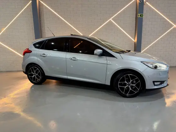 FORD FOCUS 2.0 TITANIUM PLUS 16V FLEX 4P POWERSHIFT