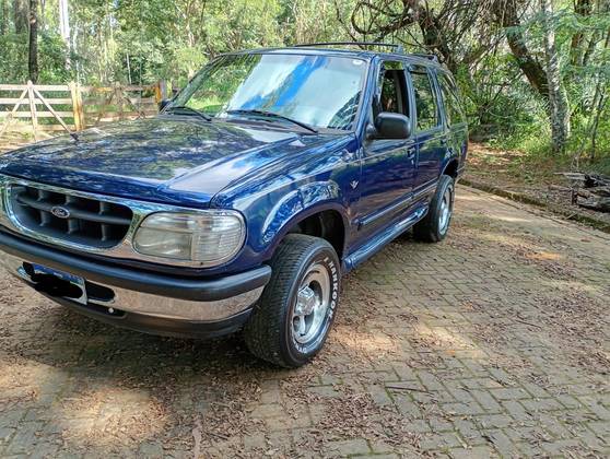 FORD EXPLORER 4.0 XLT 4X2 V6 GASOLINA 4P AUTOMÁTICO