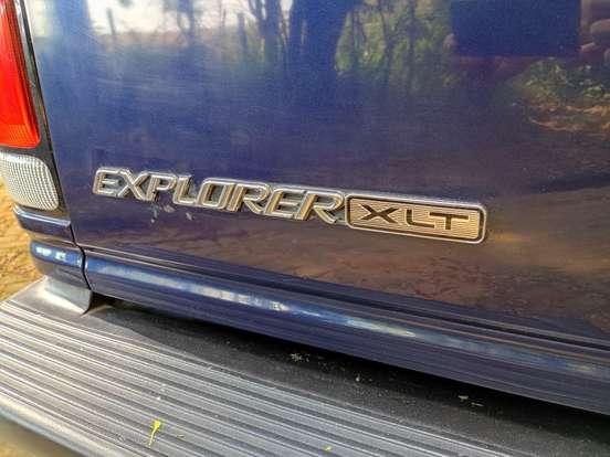FORD-EXPLORER-4.0 XLT 4X2 V6 GASOLINA 4P AUTOMÁTICO FORD-EXPLORER-1995