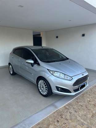 FORD-FIESTA-2015