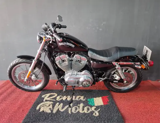 HARLEY-DAVIDSON SPORTSTER XL 883 
