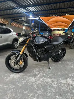 HONDA-CB 600F HORNET-2010
