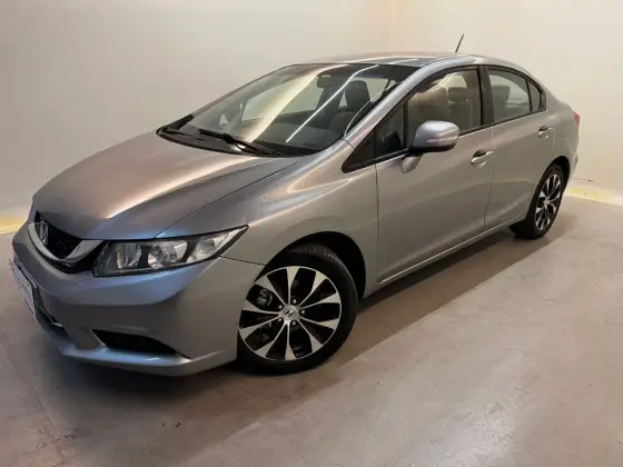 HONDA CIVIC 2.0 LXR 16V FLEX 4P AUTOMÁTICO HONDA CIVIC 2.0 LXR 16V FLEX 4P AUTOMÁTICO