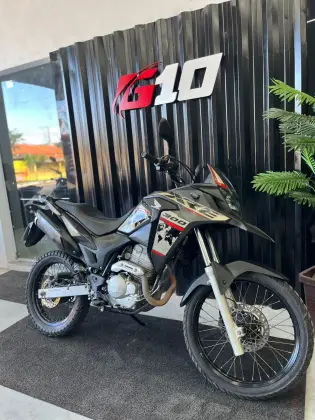 HONDA XRE 300 ADVENTURE HONDA XRE 300 ADVENTURE