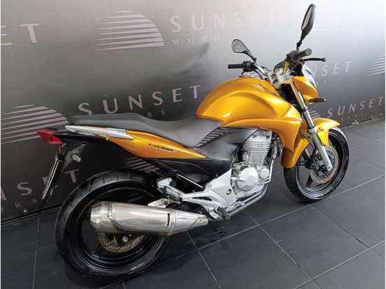 HONDA-CB 300R-2011
