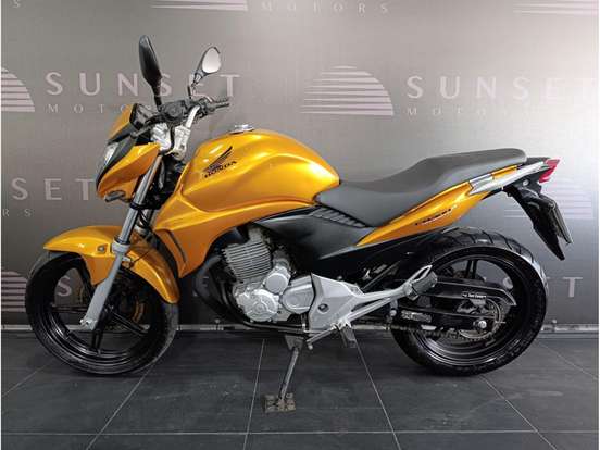 HONDA-CB 300R HONDA-CB 300R-2011