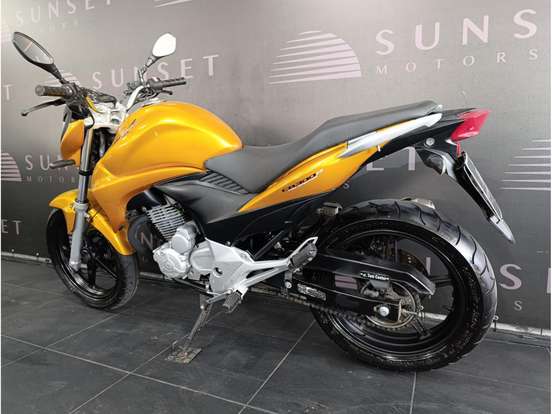 HONDA-CB 300R HONDA-CB 300R-2011