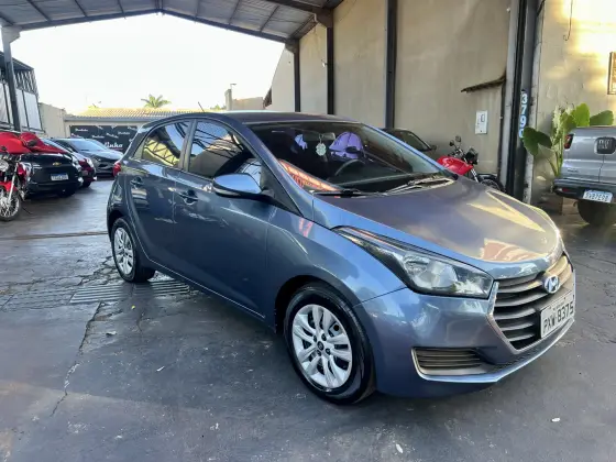 HYUNDAI HB20 1.0 COMFORT PLUS 12V FLEX 4P MANUAL