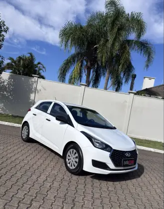 HYUNDAI HB20 1.0 UNIQUE 12V FLEX 4P MANUAL HYUNDAI HB20 1.0 UNIQUE 12V FLEX 4P MANUAL