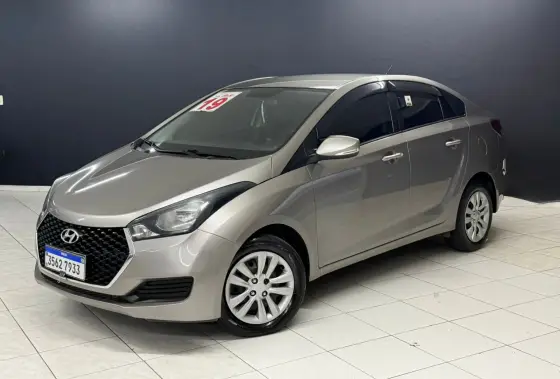 HYUNDAI HB20S 1.0 COMFORT PLUS 12V FLEX 4P MANUAL