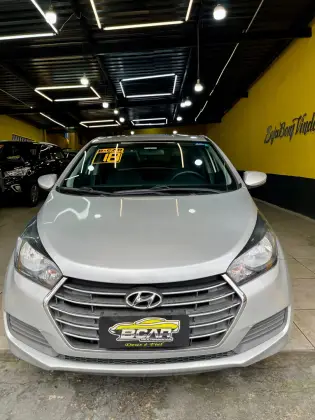 HYUNDAI HB20S 1.0 COMFORT PLUS 12V TURBO FLEX 4P MANUAL