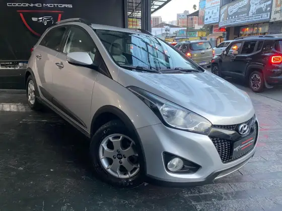 HYUNDAI HB20X 1.6 16V PREMIUM FLEX 4P AUTOMÁTICO