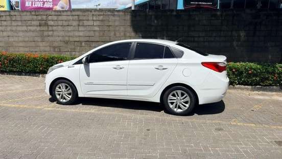 HYUNDAI-HB20S-2013