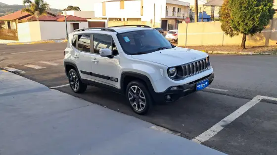 JEEP RENEGADE 2.0 16V TURBO DIESEL LONGITUDE 4P 4X4 AUTOMÁTICO JEEP RENEGADE 2.0 16V TURBO DIESEL LONGITUDE 4P 4X4 AUTOMÁTICO