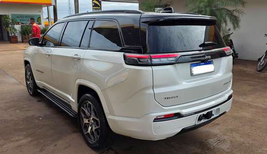 JEEP-COMMANDER-2022