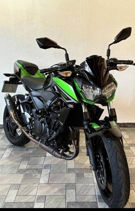 KAWASAKI Z400 