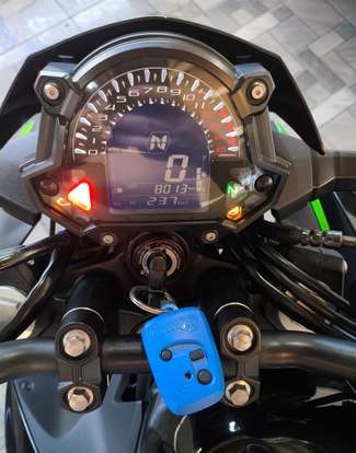 KAWASAKI-Z400-2022