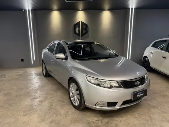 KIA CERATO 1.6 SX3 16V GASOLINA 4P AUTOMÁTICO