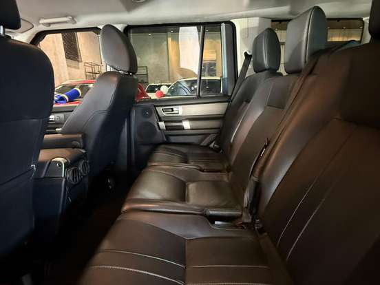 LAND ROVER-DISCOVERY 4-3.0 SE 4X4 V6 24V BI-TURBO DIESEL 4P AUTOMÁTICO LAND ROVER-DISCOVERY 4-2015