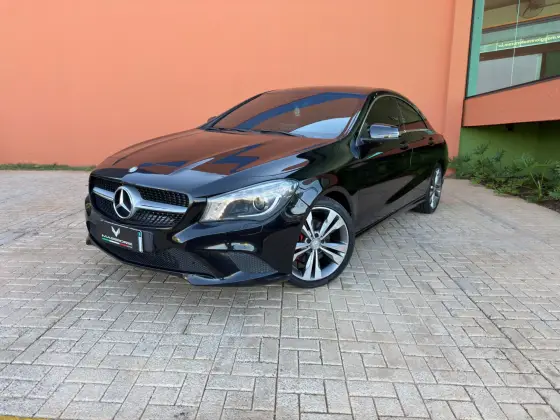 MERCEDES-BENZ CLA 200 1.6 URBAN 16V FLEX 4P AUTOMÁTICO