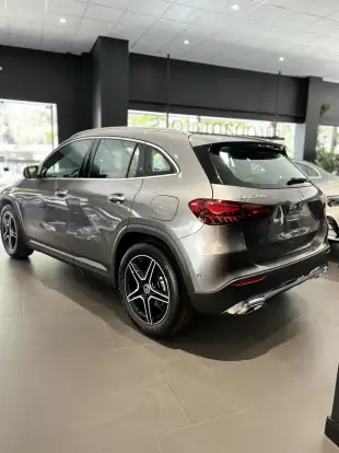 MERCEDES-BENZ-GLA 200-2025