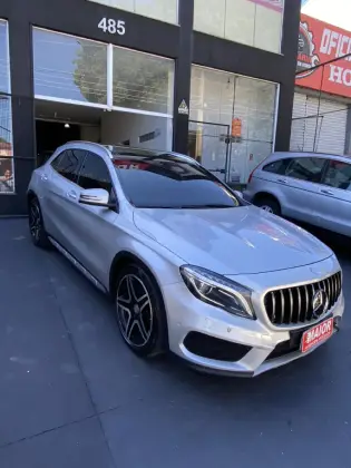 MERCEDES-BENZ GLA 250 2.0 16V TURBO GASOLINA SPORT 4P 4MATIC AUTOMÁTICO MERCEDES-BENZ GLA 250 2.0 16V TURBO GASOLINA SPORT 4P 4MATIC AUTOMÁTICO