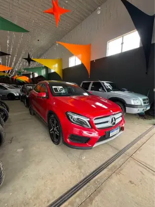 MERCEDES-BENZ GLA 45 AMG 2.0 16V TURBO GASOLINA 4P AUTOMÁTICO MERCEDES-BENZ GLA 45 AMG 2.0 16V TURBO GASOLINA 4P AUTOMÁTICO