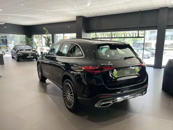 MERCEDES-BENZ-GLC 300-2025