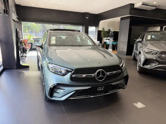 MERCEDES-BENZ GLC 300 2.0 MHEV AMG LINE COUPÉ 4MATIC 9G-TRONIC