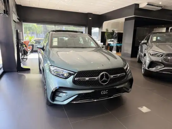 MERCEDES-BENZ-GLC 300-2026