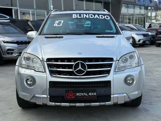 MERCEDES-BENZ-ML 63 AMG-6.2 V8 32V GASOLINA 4P AUTOMÁTICO MERCEDES-BENZ-ML 63 AMG-2010