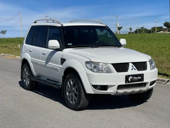MITSUBISHI PAJERO TR4 2.0 4X2 16V 140CV FLEX 4P AUTOMÁTICO