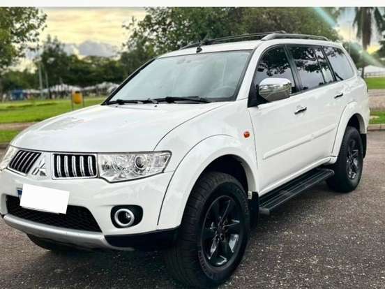 MITSUBISHI-PAJERO DAKAR-3.5 HPE 7 LUGARES 4X4 V6 24V FLEX 4P AUTOMÁTICO MITSUBISHI-PAJERO DAKAR-2013