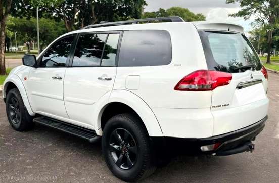 MITSUBISHI-PAJERO DAKAR-3.5 HPE 7 LUGARES 4X4 V6 24V FLEX 4P AUTOMÁTICO MITSUBISHI-PAJERO DAKAR-2013